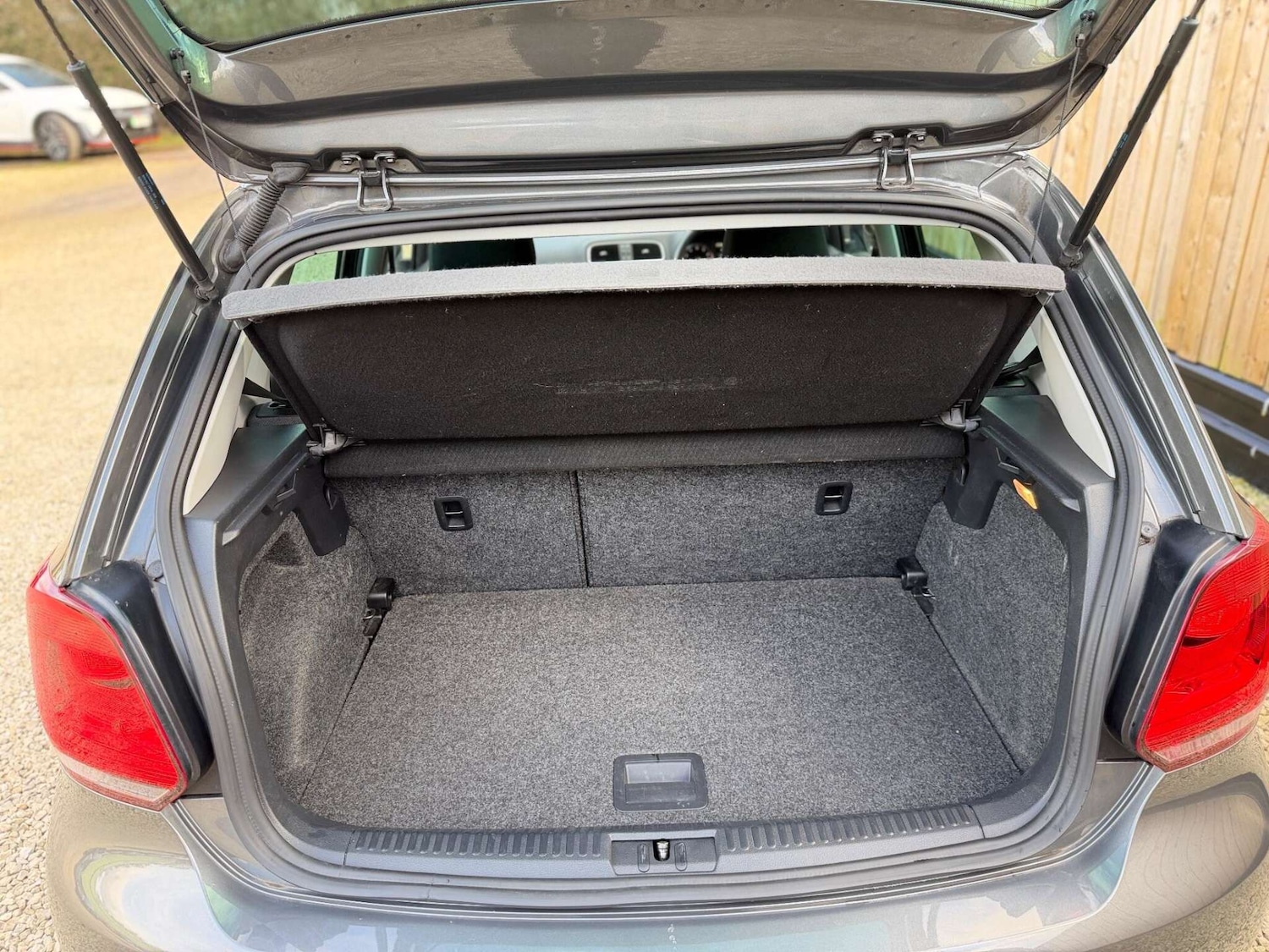 Used Volkswagen Polo 2013 for sale - 77755937: Photo 40