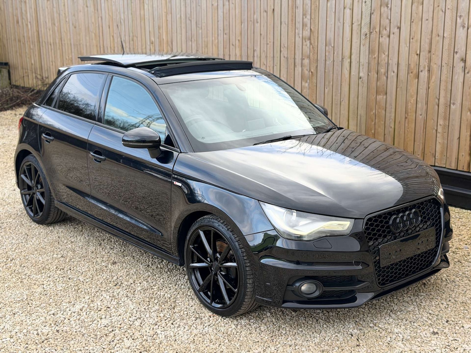 Used Audi A1 2015 for sale - 77733389: Photo 12