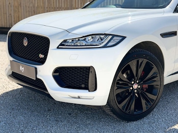 Used Jaguar F-Pace 2017 for sale - 78373959: Photo