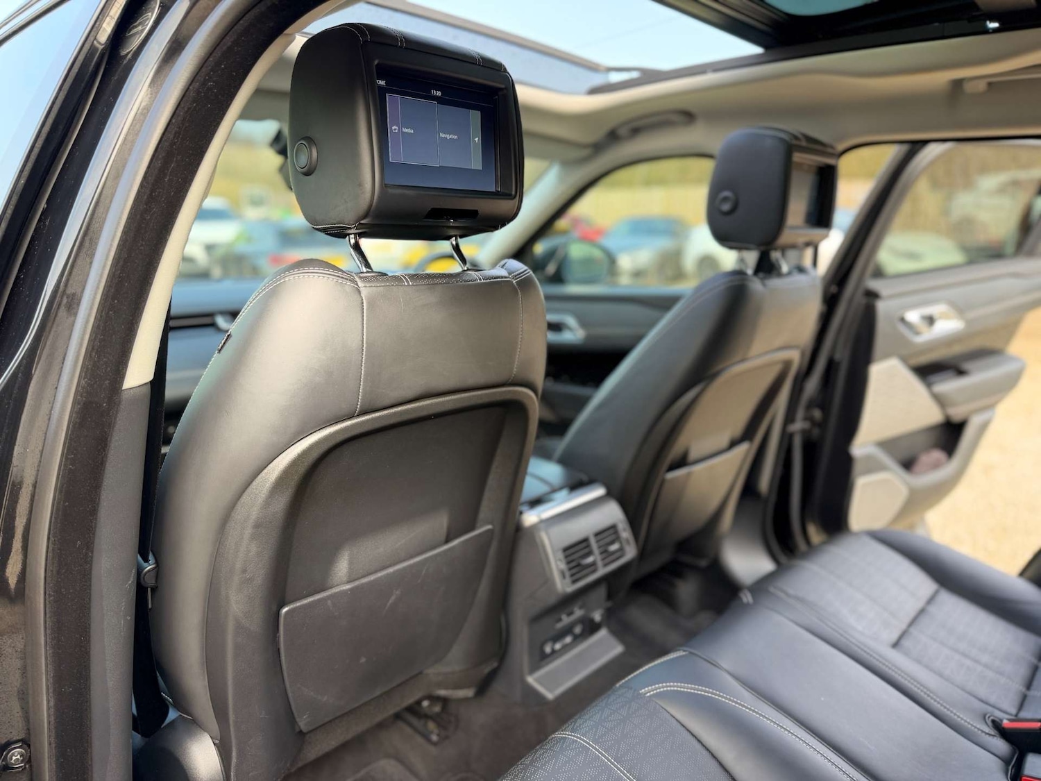 Used Land Rover Range Rover Velar 2018 for sale - 77765735: Photo 27