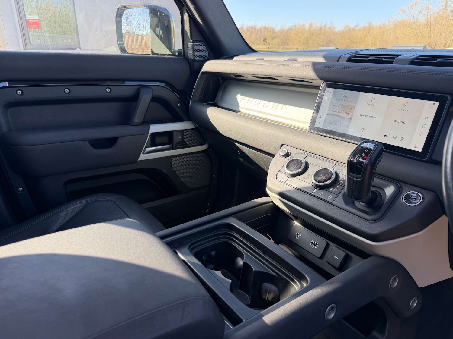 Used Land Rover Defender 2021 for sale - 77921648: Photo 25