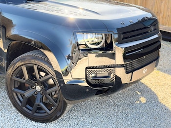 Used Land Rover Defender 2021 for sale - 77921648: Photo