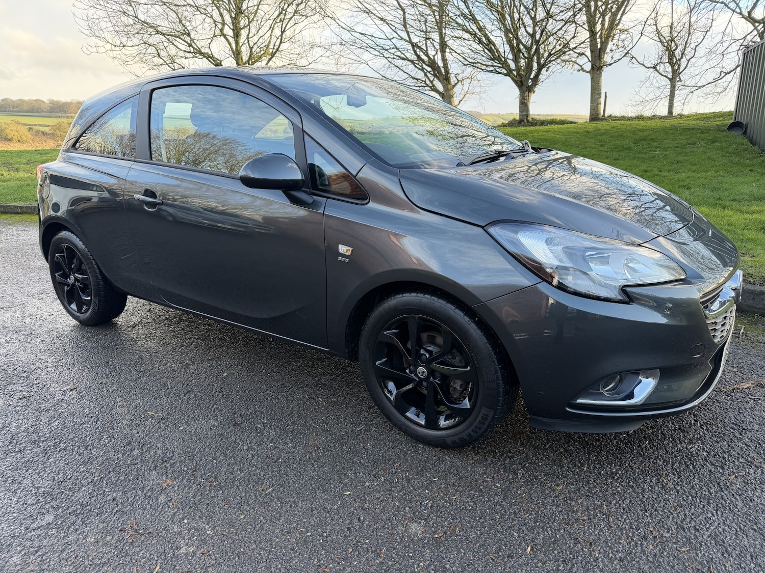 Used Vauxhall Corsa 2017 for sale - 77535911: Photo 2