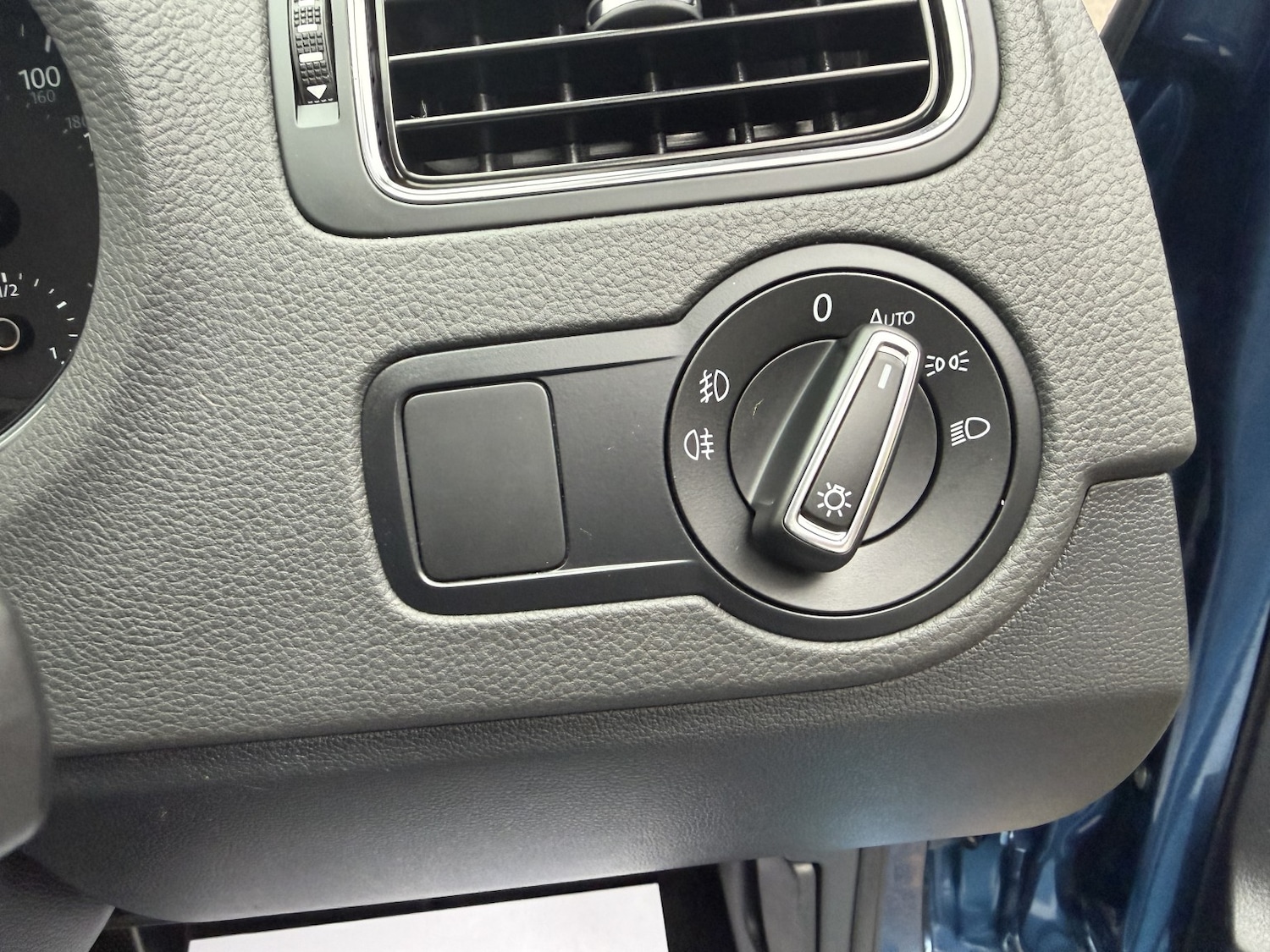 Used Volkswagen Polo 2015 for sale - 77525662: Photo 14