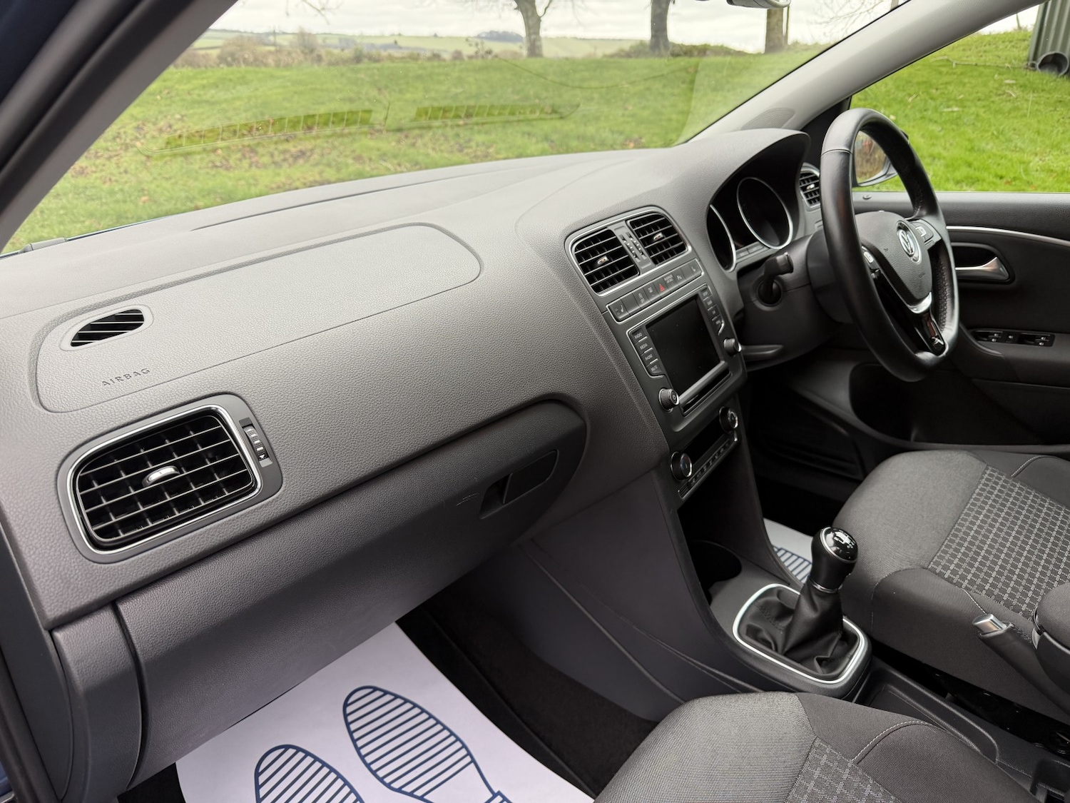 Used Volkswagen Polo 2015 for sale - 77525662: Photo 36