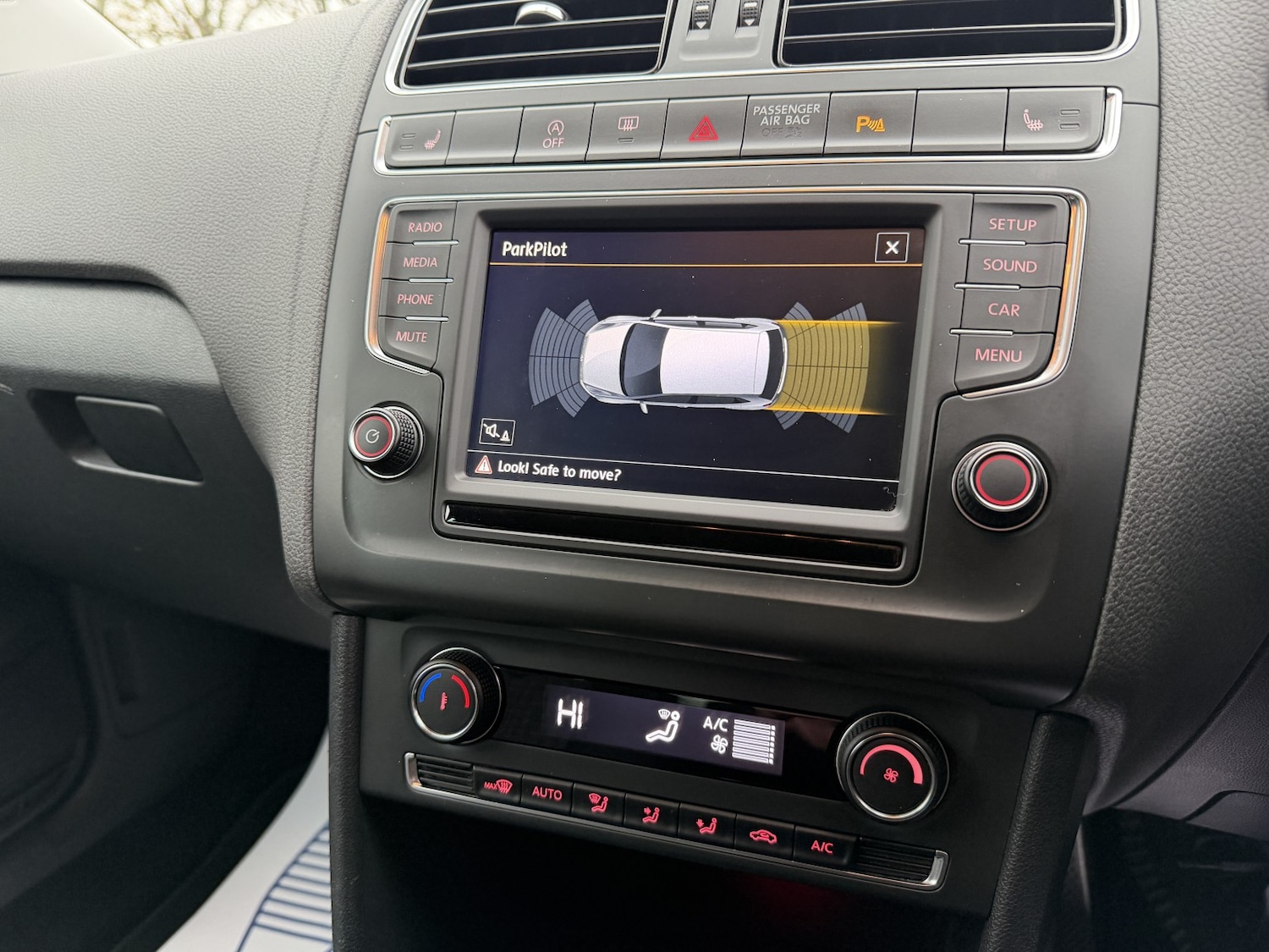 Used Volkswagen Polo 2015 for sale - 77565352: Photo 23