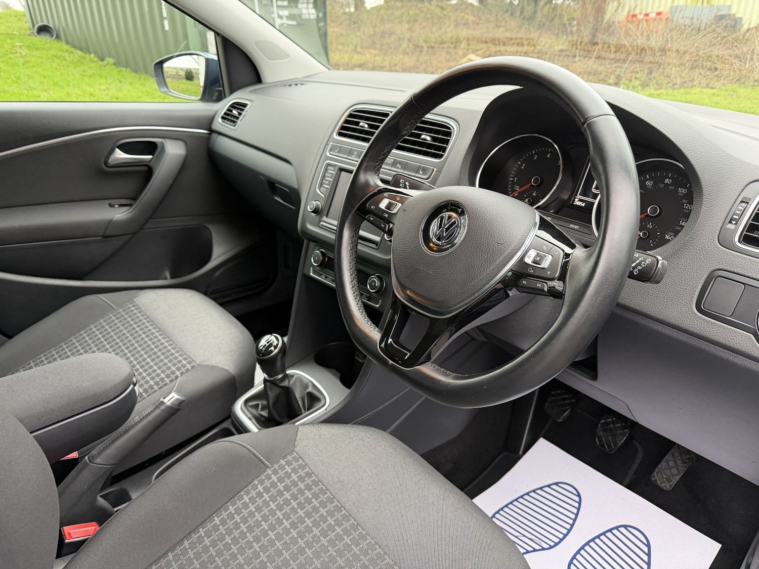 Used Volkswagen Polo 2015 for sale - 77565352: Photo 9