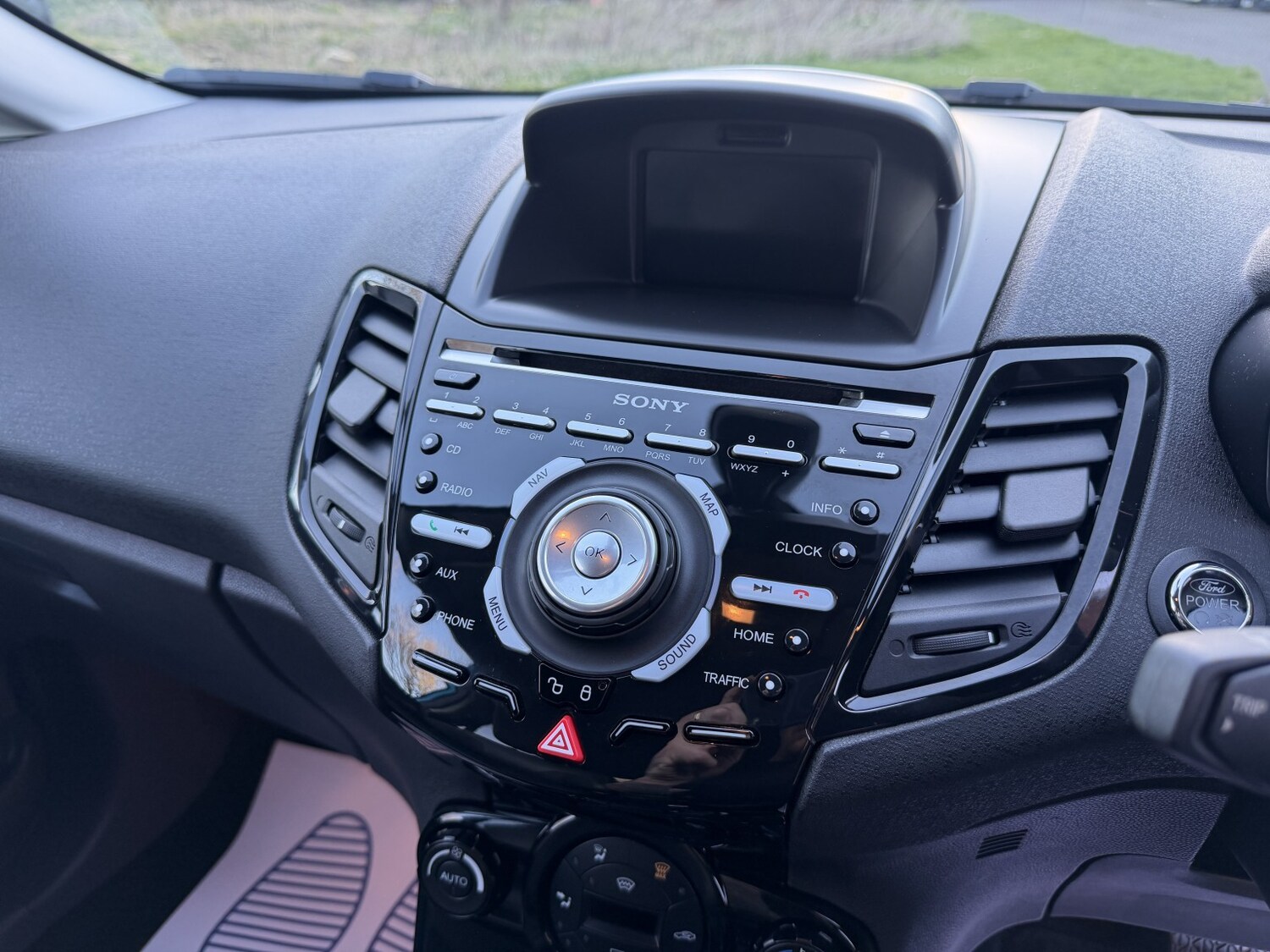 Used Ford Fiesta 2015 for sale - 77945781: Photo 58