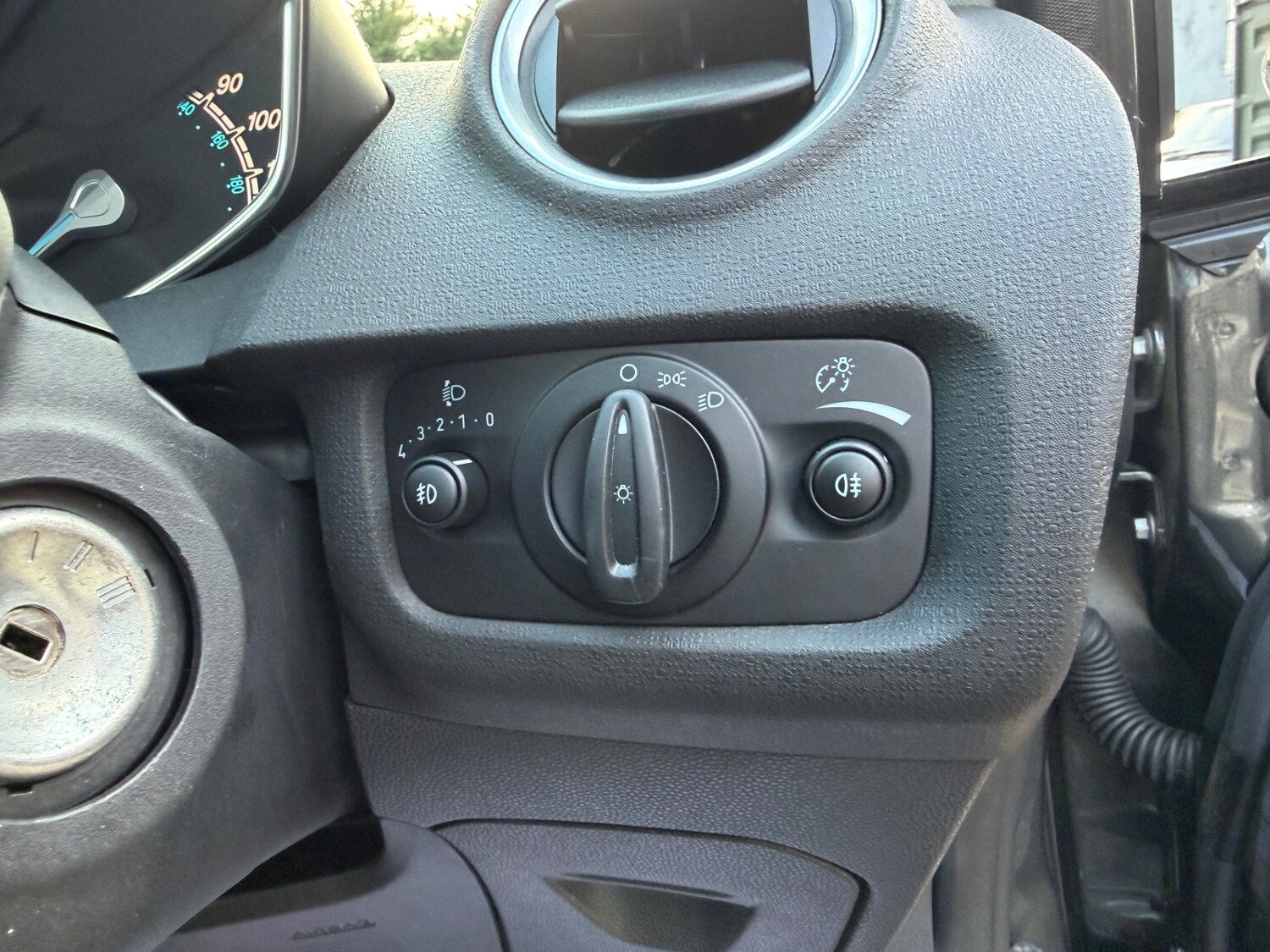 Used Ford Fiesta 2016 for sale - 78155363: Photo 15