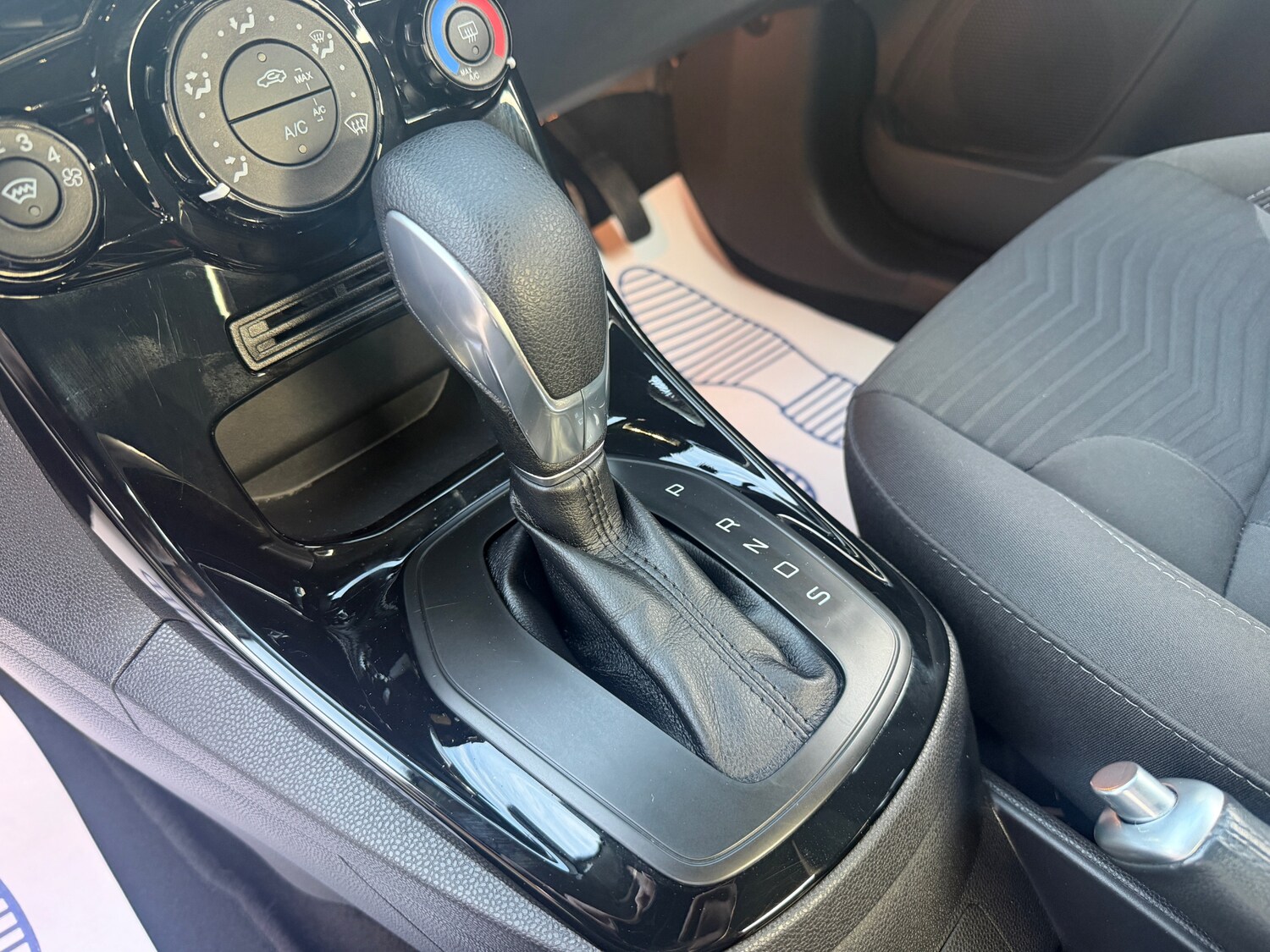 Used Ford Fiesta 2016 for sale - 78155363: Photo 38