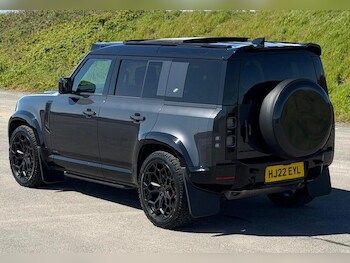 Used Land Rover Defender 110 2022 for sale - 78259983: Photo