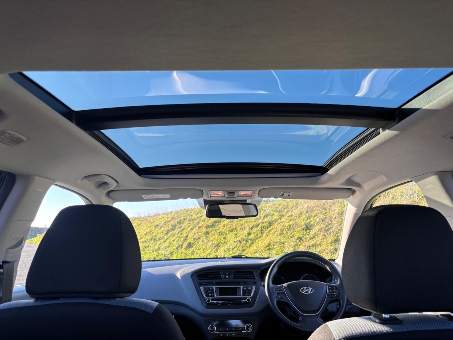 Used Hyundai i20 2014 for sale - 76700593: Photo 30