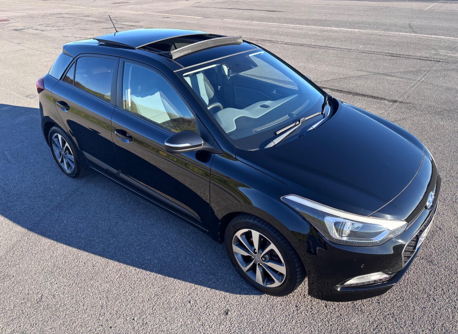 Used Hyundai i20 2014 for sale - 76700593: Photo 53
