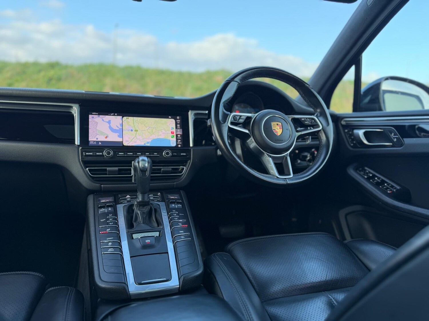 Used Porsche Macan 2020 for sale - 77625986: Photo 28