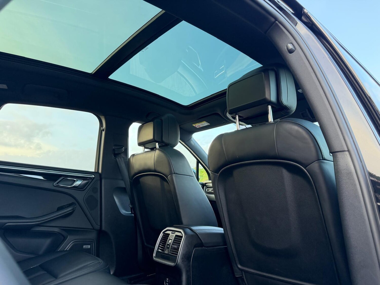 Used Porsche Macan 2020 for sale - 77625986: Photo 34