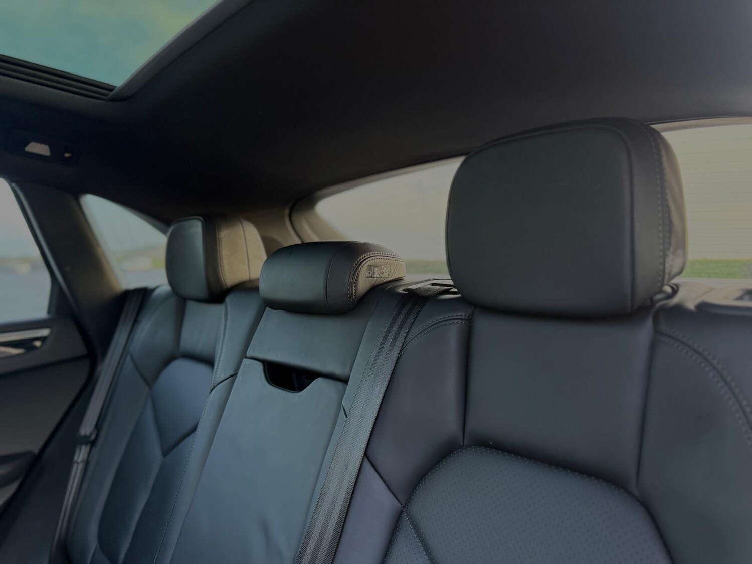 Used Porsche Macan 2020 for sale - 77625986: Photo 39