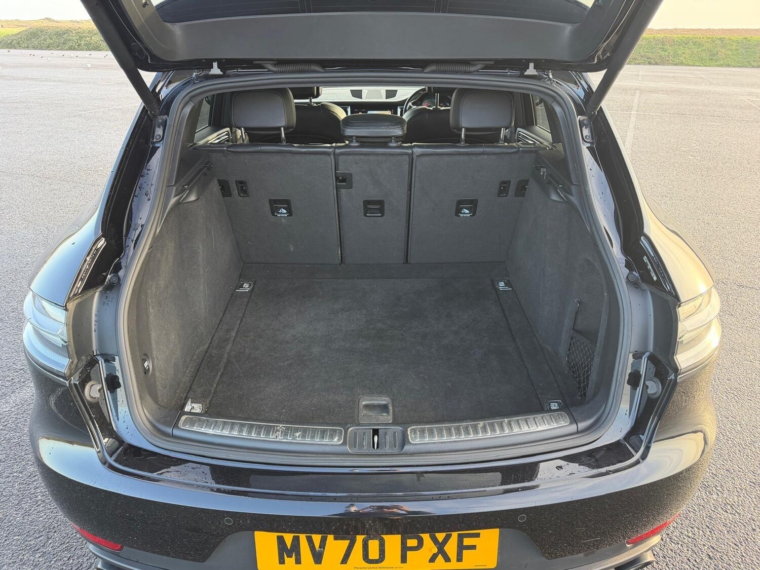 Used Porsche Macan 2020 for sale - 77625986: Photo 48