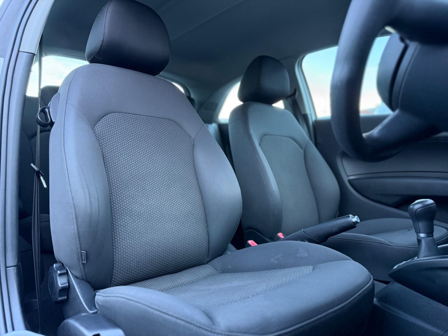 Used Audi A1 2011 for sale - 77345666: Photo 15