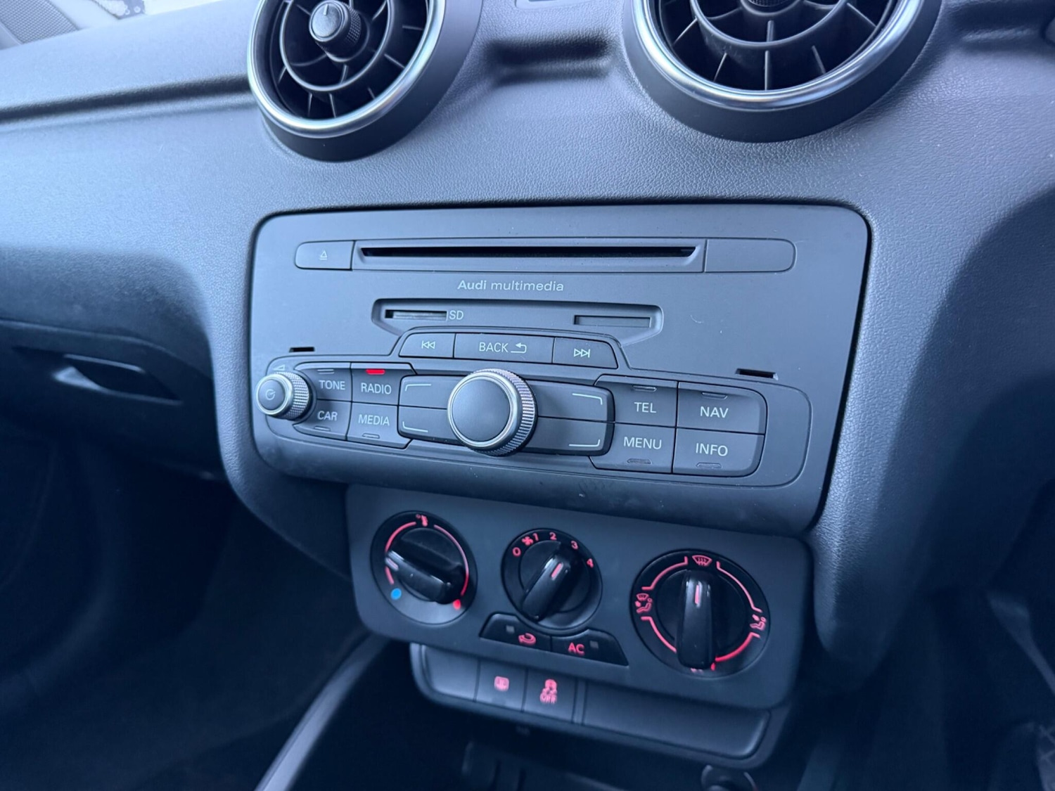 Used Audi A1 2011 for sale - 77345666: Photo 26