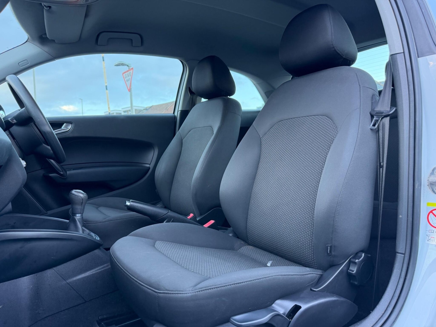 Used Audi A1 2011 for sale - 77345666: Photo 32