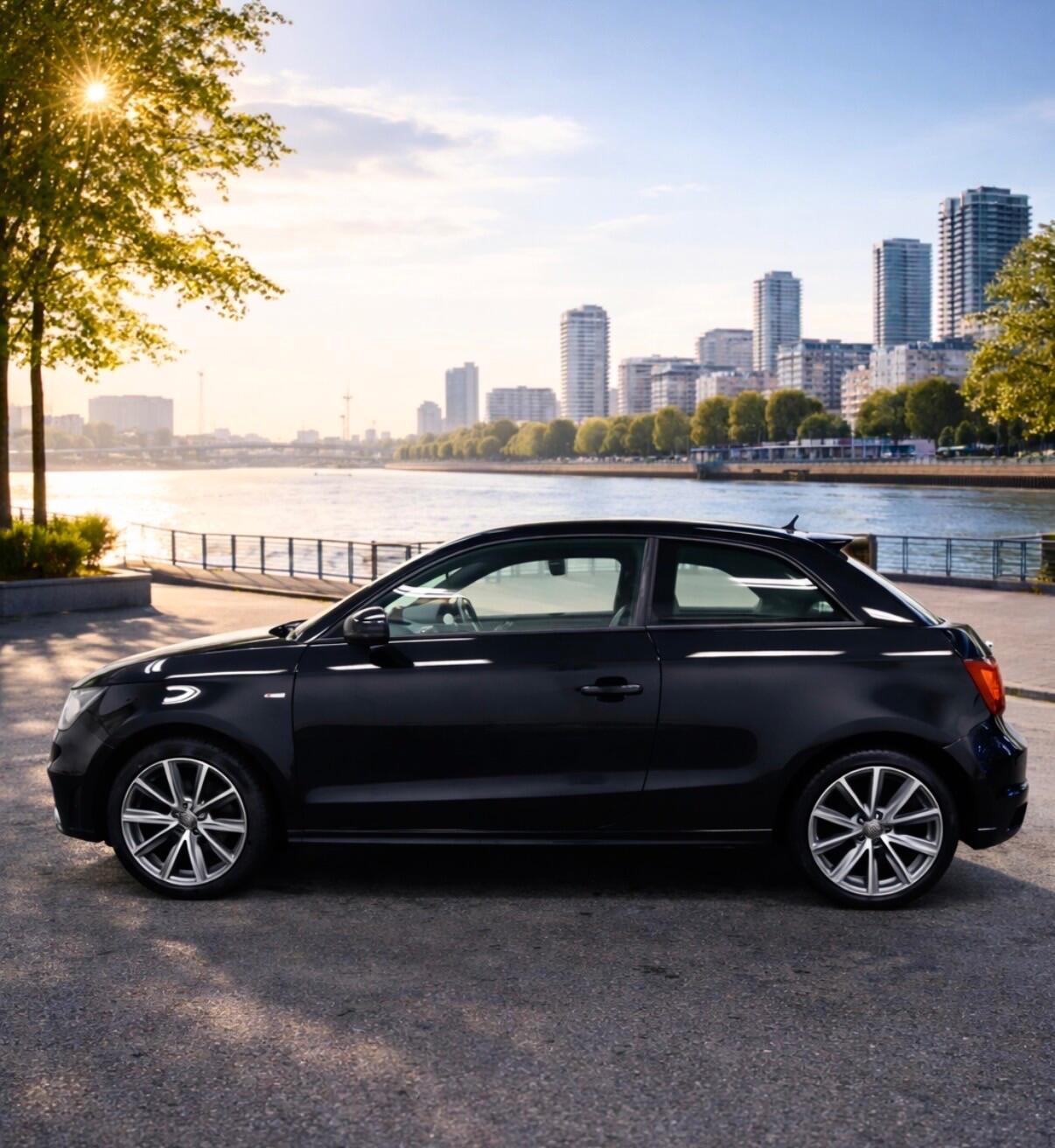 Used Audi A1 for sale - 77496341: Photo 2