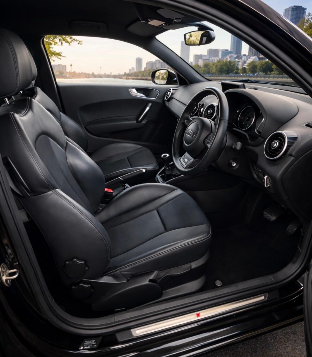 Used Audi A1 for sale - 77496341: Photo 4