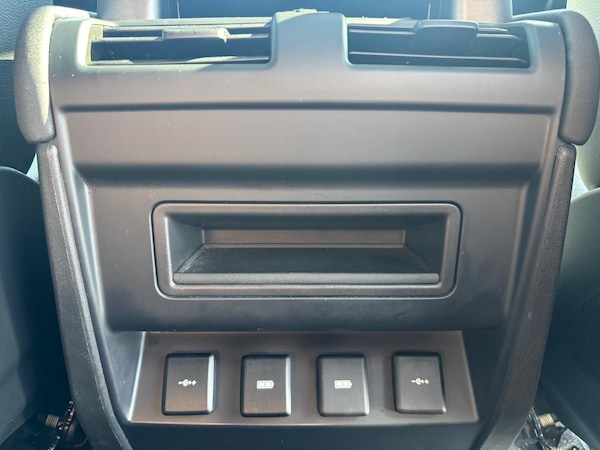 Used Land Rover Defender 110 2020 for sale - 75720447: Photo 33