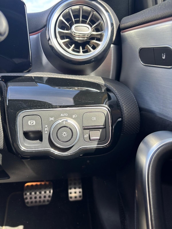 Used Mercedes-Benz A-Class 2020 for sale - 75697350: Photo 40
