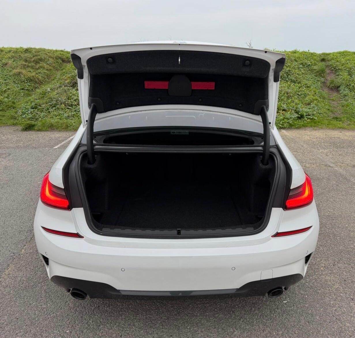 Used BMW 3 Series 2019 for sale - 77039877: Photo 76