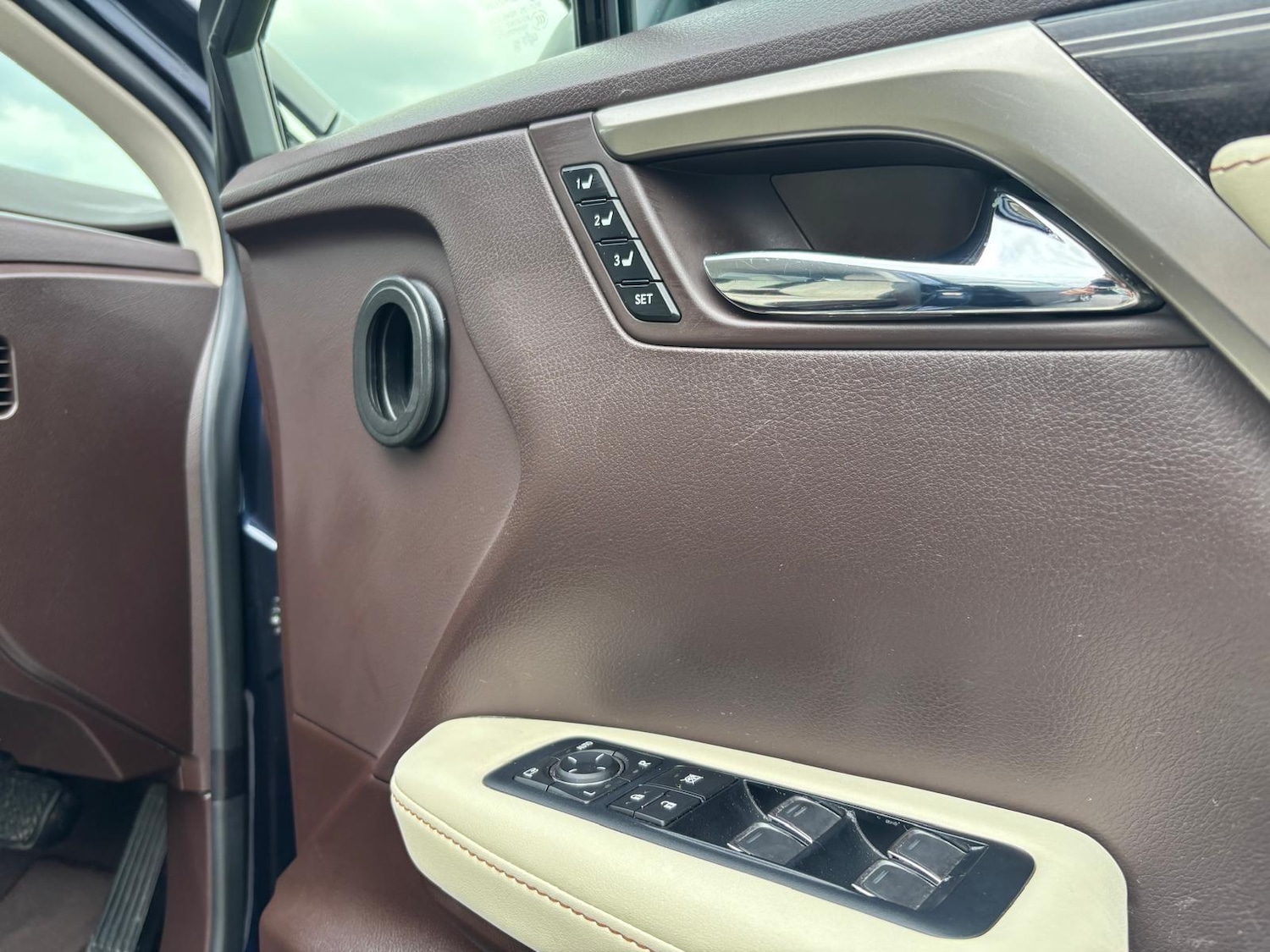 Used Lexus RX 2018 for sale - 76084787: Photo 44