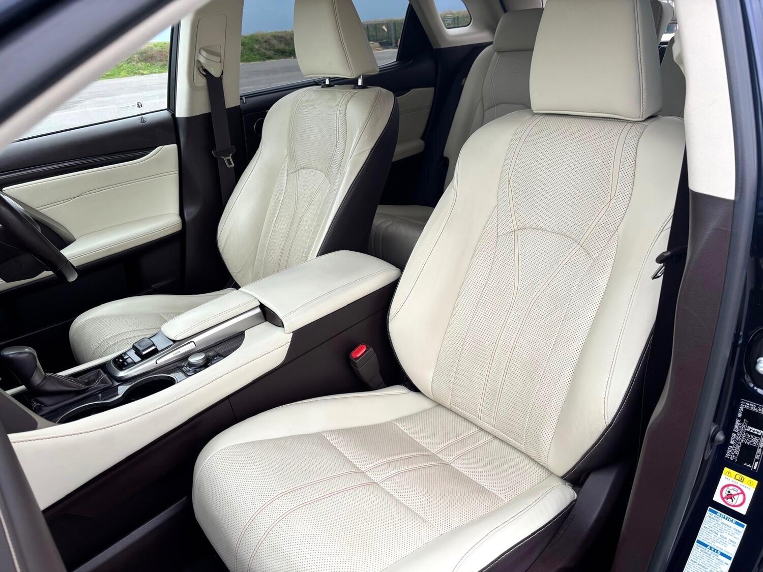 Used Lexus RX 2018 for sale - 76084787: Photo 46