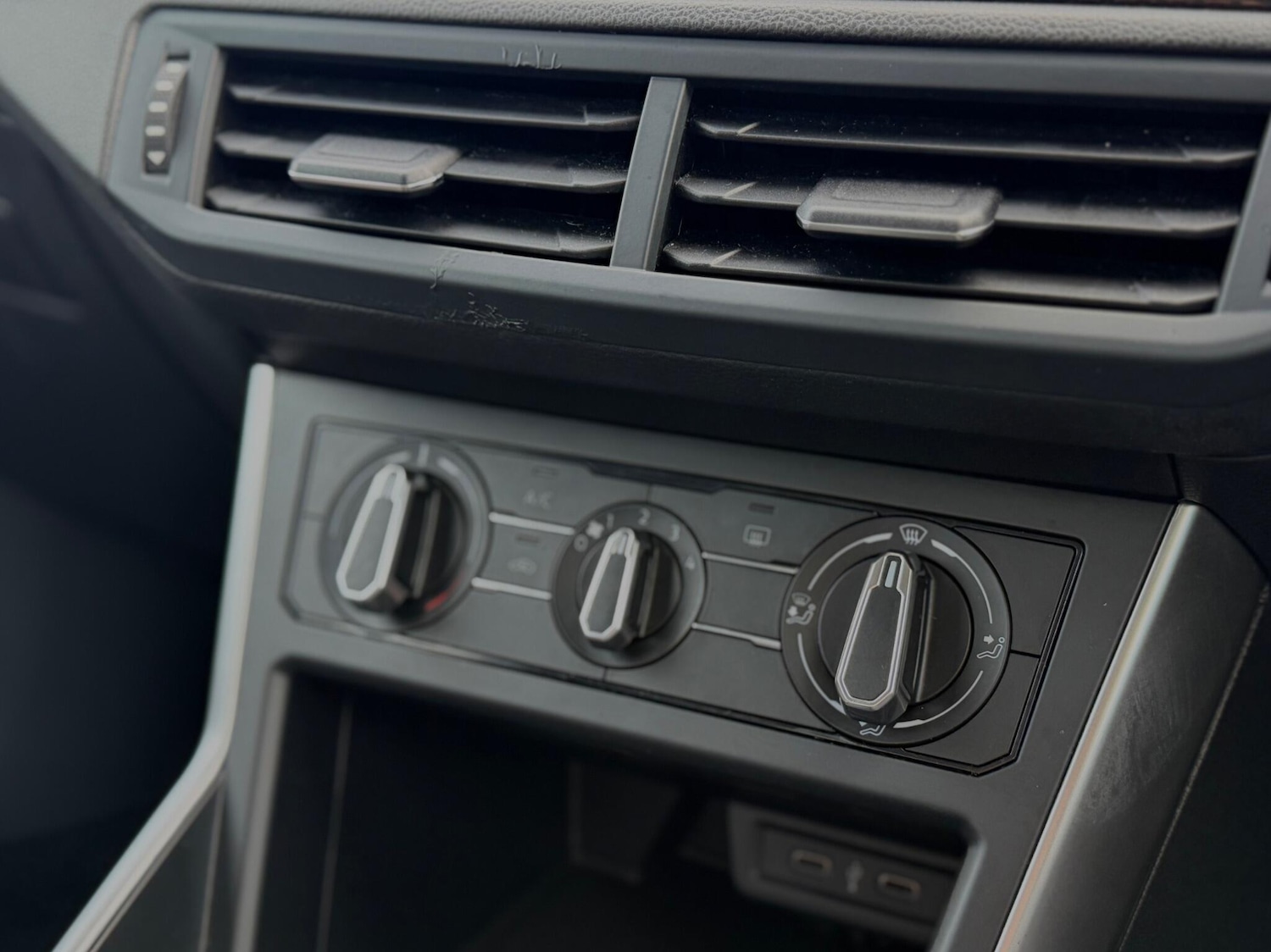 Used Volkswagen Polo for sale - 77537979: Photo 43