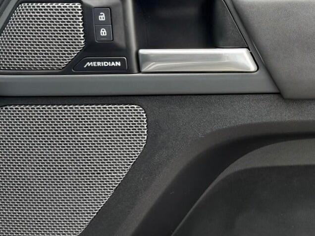 Used Land Rover Defender 2024 for sale - 78128107: Photo 20