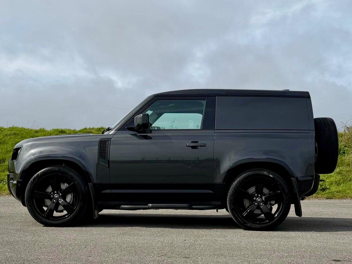 Used Land Rover Defender 2024 for sale - 78128107: Photo 21