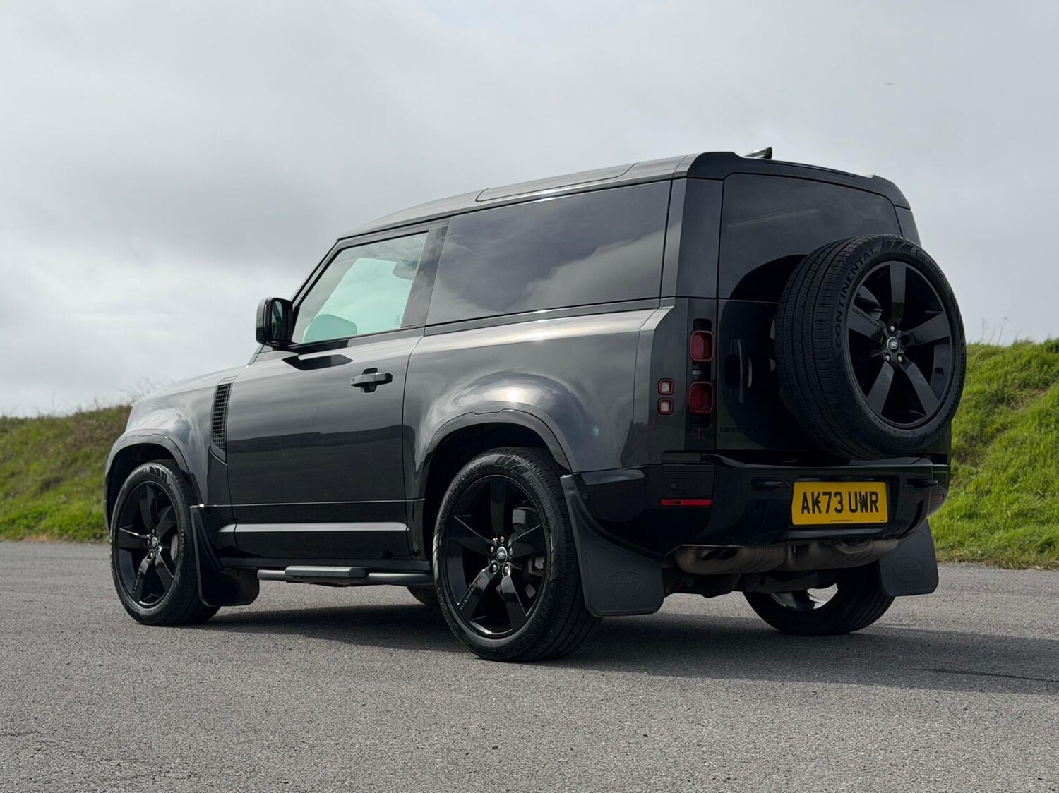 Used Land Rover Defender 2024 for sale - 78128107: Photo 23