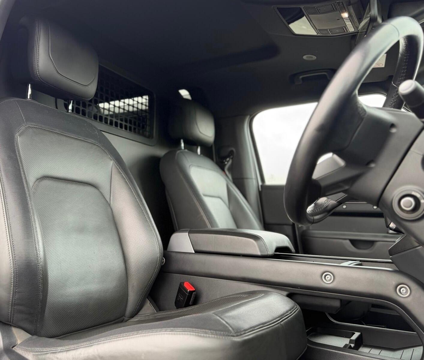 Used Land Rover Defender 2024 for sale - 78128107: Photo 30