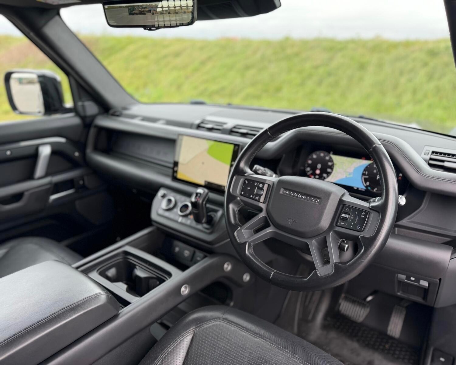 Used Land Rover Defender 2024 for sale - 78128107: Photo 37