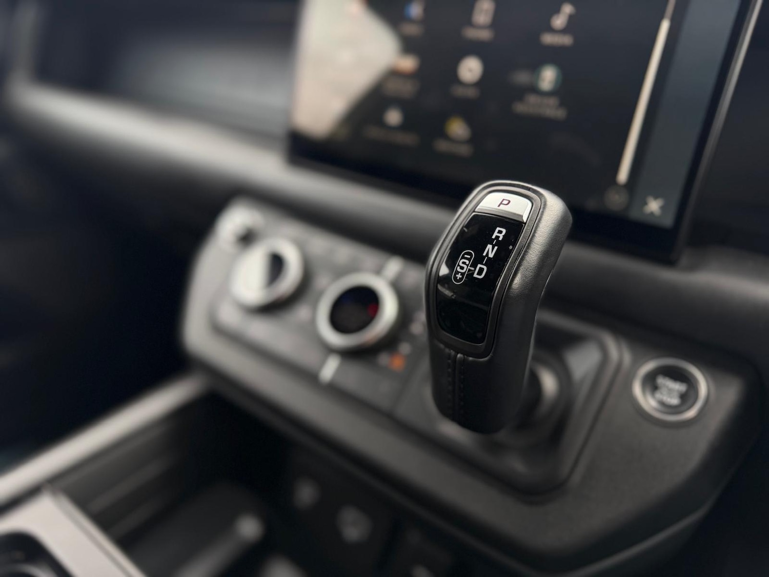 Used Land Rover Defender 2024 for sale - 78128107: Photo 39