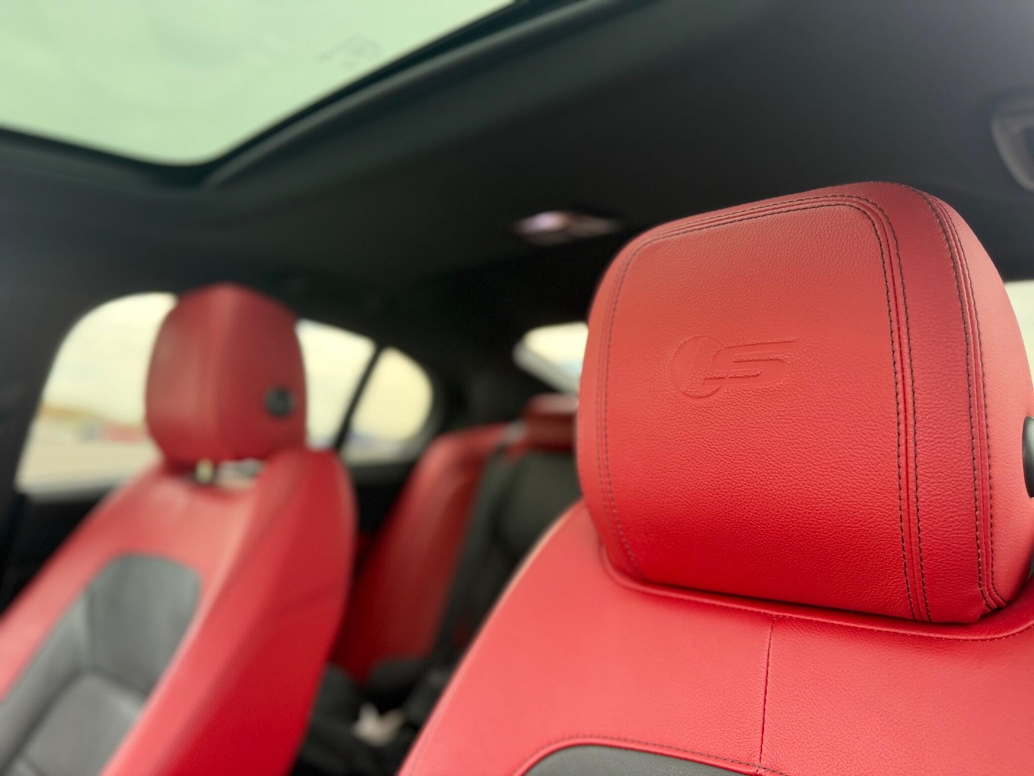 Used Jaguar XE 2016 for sale - 78086800: Photo 25