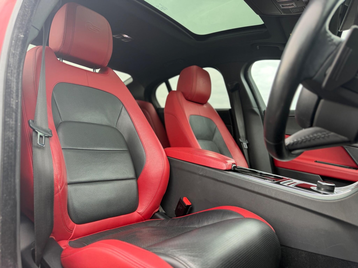 Used Jaguar XE 2016 for sale - 78086800: Photo 26