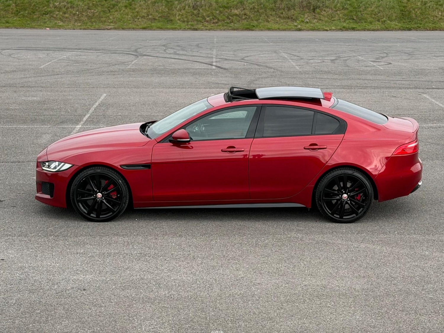 Used Jaguar XE 2016 for sale - 78086800: Photo 35