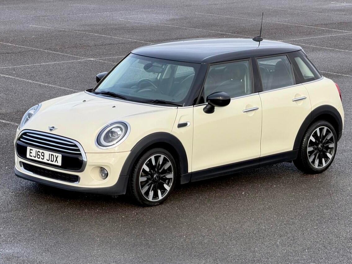 Used MINI Hatch 2019 for sale - 77549541: Photo 3