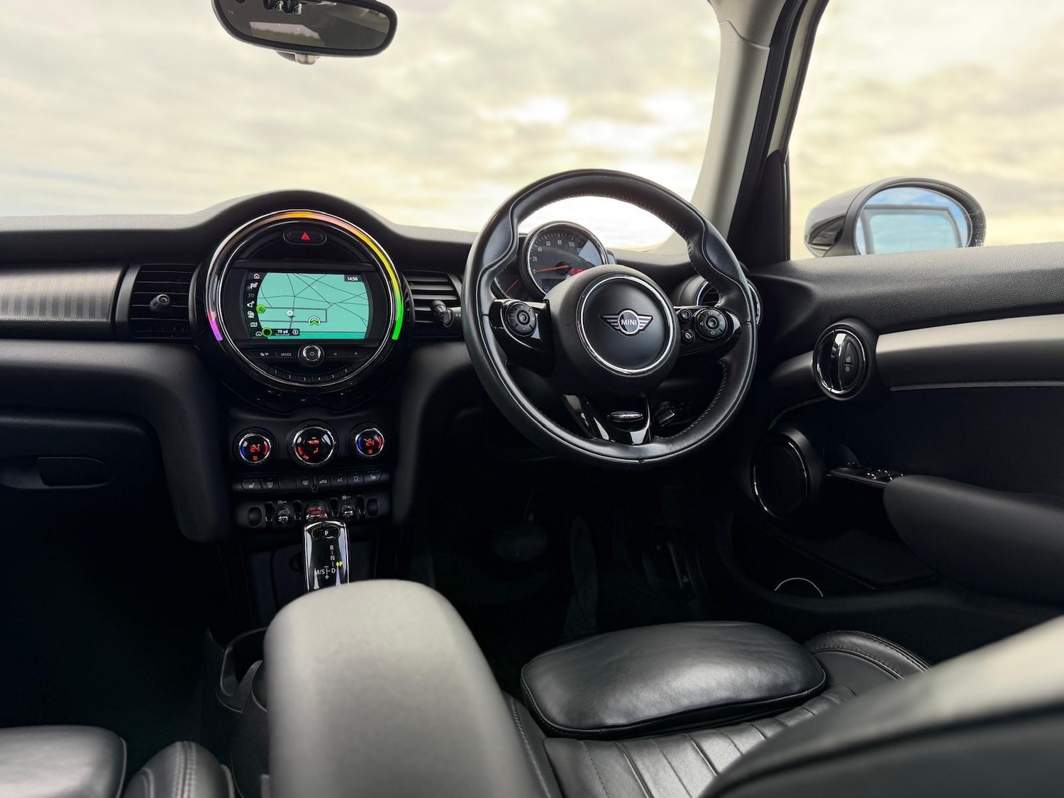 Used MINI Hatch 2019 for sale - 77549541: Photo 50