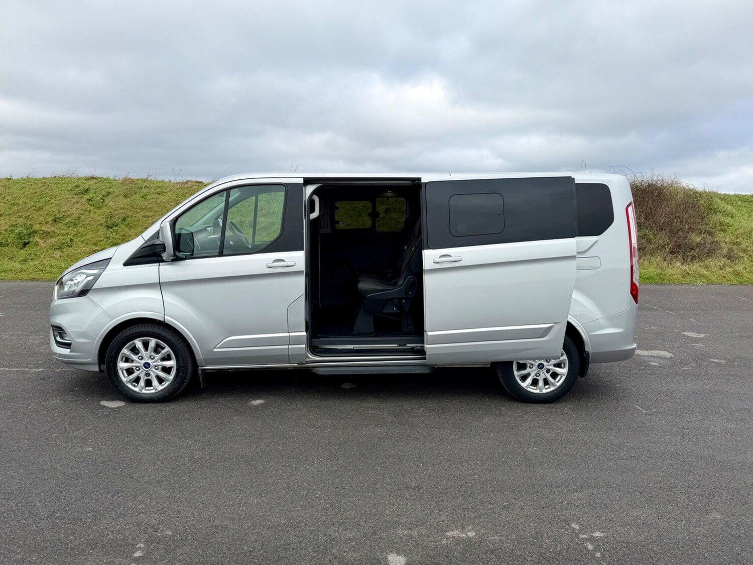 Used Ford Tourneo Custom 2020 for sale - 77377562: Photo 8