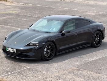 Used Porsche Taycan 2023 for sale - 79280075: Photo