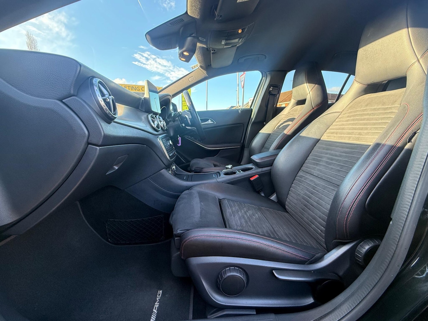 Used Mercedes-Benz GLA 2016 for sale - 77439939: Photo 41