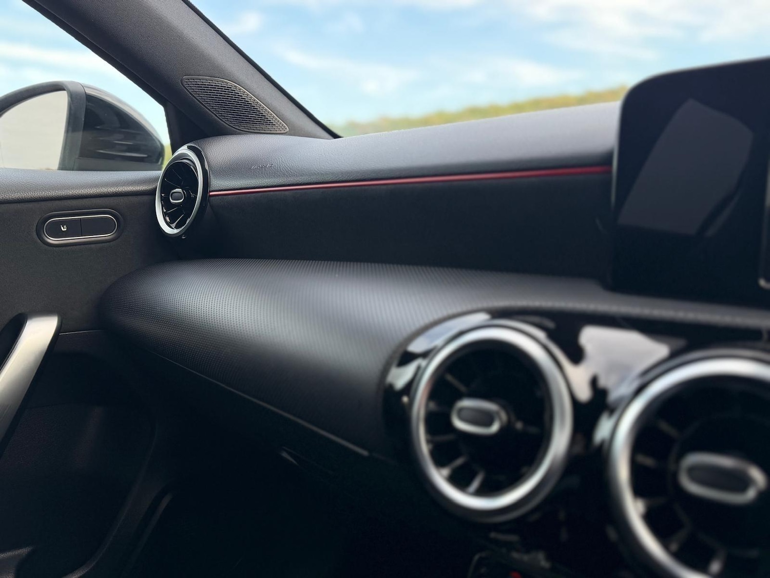 Used Mercedes-Benz A-Class for sale - 77266675: Photo 24