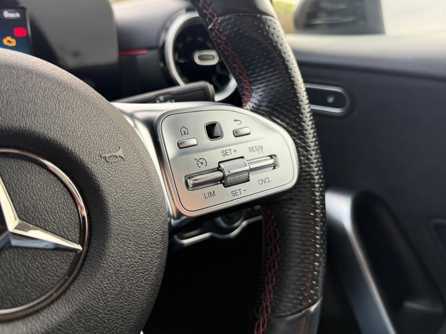 Used Mercedes-Benz A-Class for sale - 77266675: Photo 47