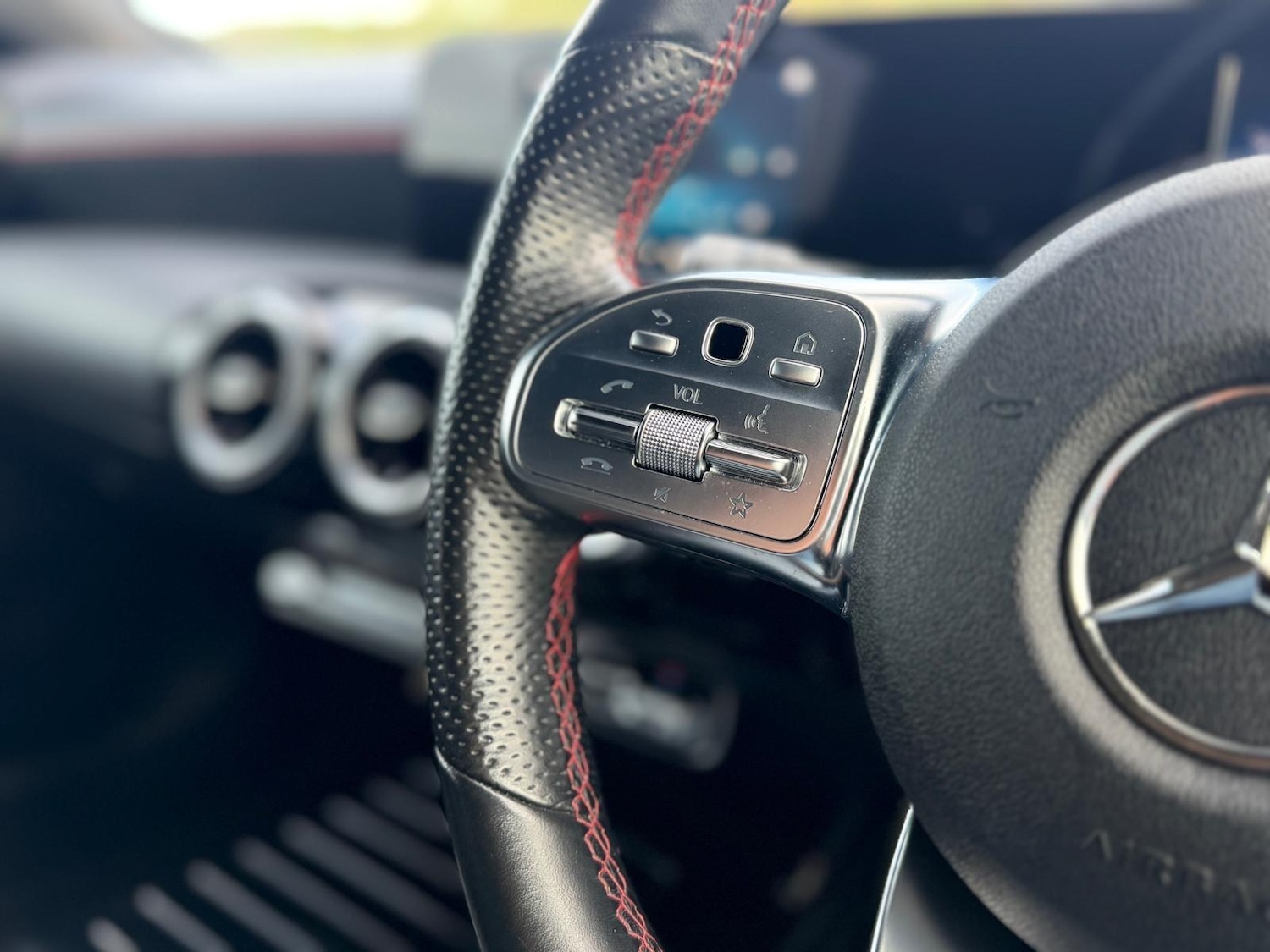 Used Mercedes-Benz A-Class for sale - 77266675: Photo 48