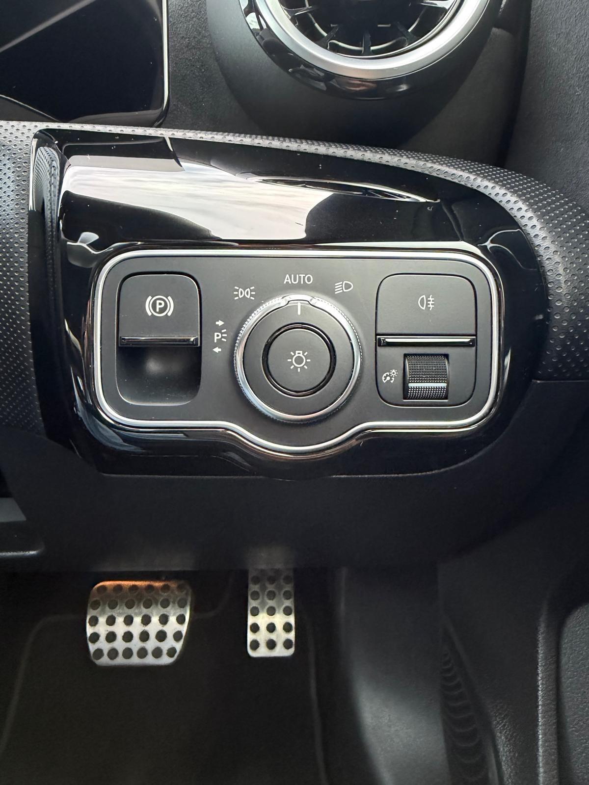 Used Mercedes-Benz A-Class for sale - 77266675: Photo 51